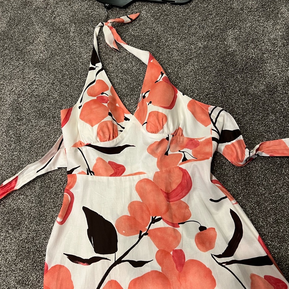 Women’s floral halter dress - Picture 2 of 4